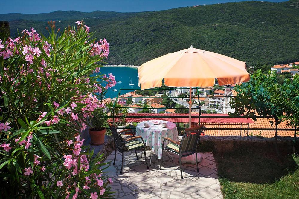 Apartments Lina 2023 Rabac Buitenkant foto